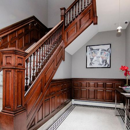 A Stylish Stay W/ A Queen Bed, Heated Floors.. #34 Brookline Luaran gambar
