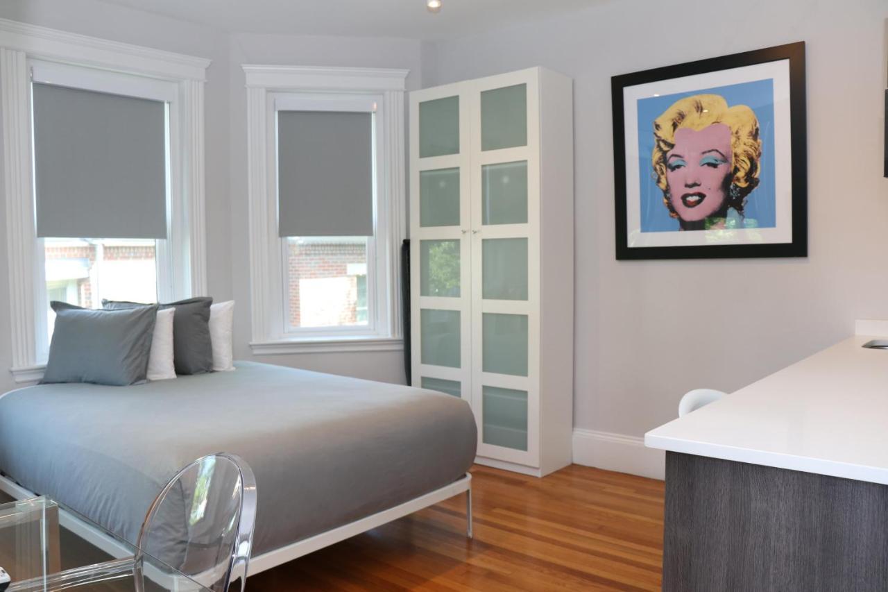 A Stylish Stay W/ A Queen Bed, Heated Floors.. #34 Brookline Luaran gambar